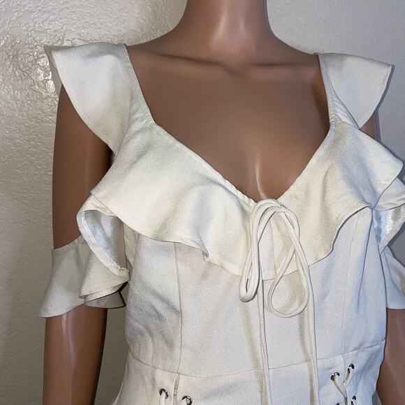 Tobi SLOAN IVORY TIERED RUFFLE LACE UP ROMPER jumpsuit one piece SZ SM - Picture 7 of 10